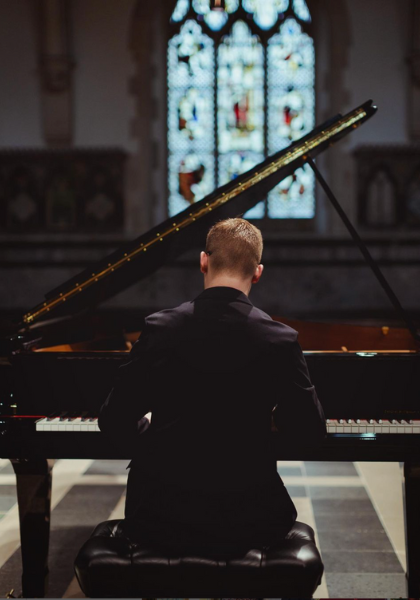 Duo Atlantis: Jack Tyndale-Biscoe (piano) & Rachel Payne (mezzo soprano)